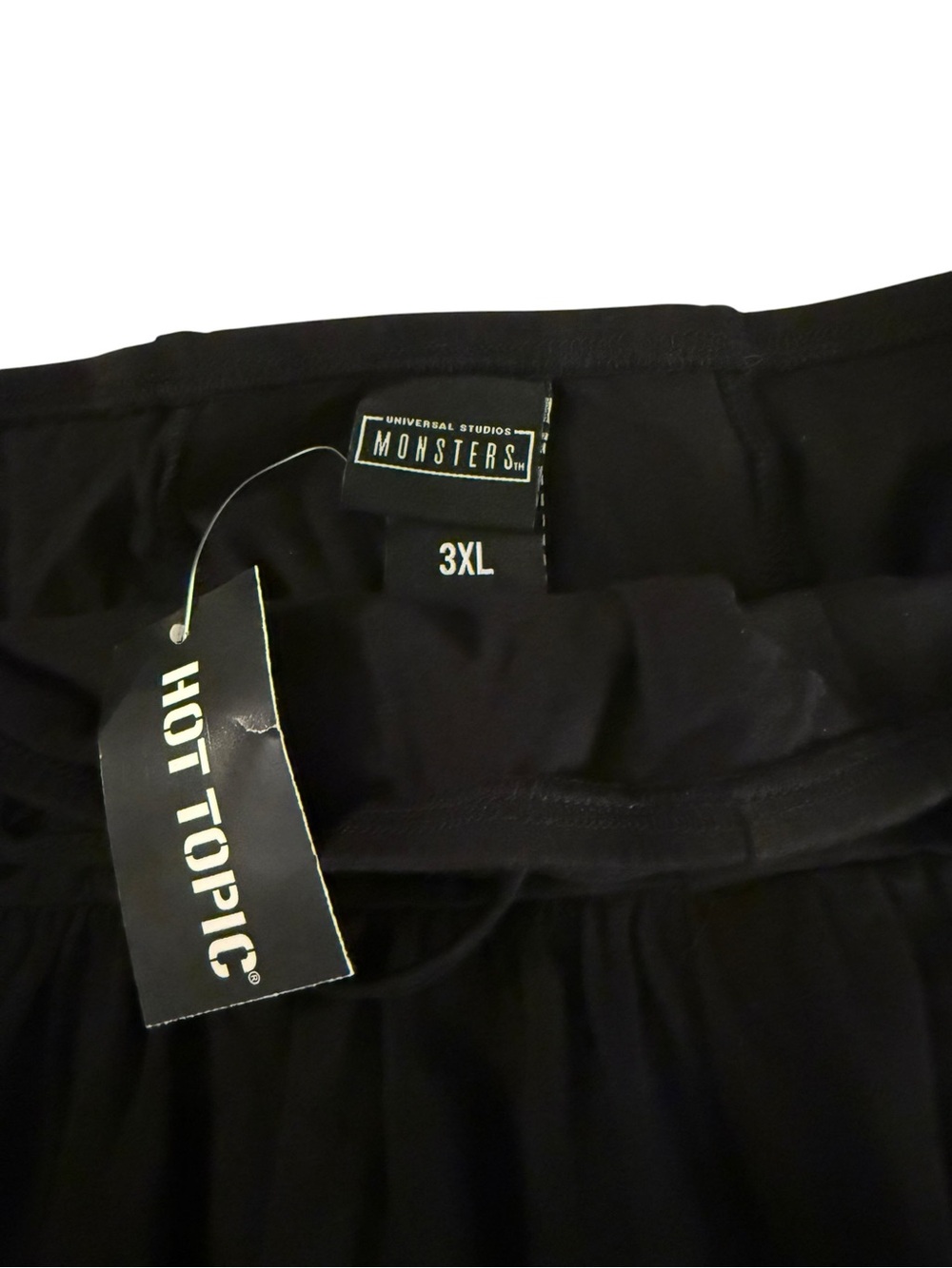 🧛♂️ Hot Topic Universal Monsters Dracula Bat Lace-Up Skirt (Plus Size) - Picture 8 of 13